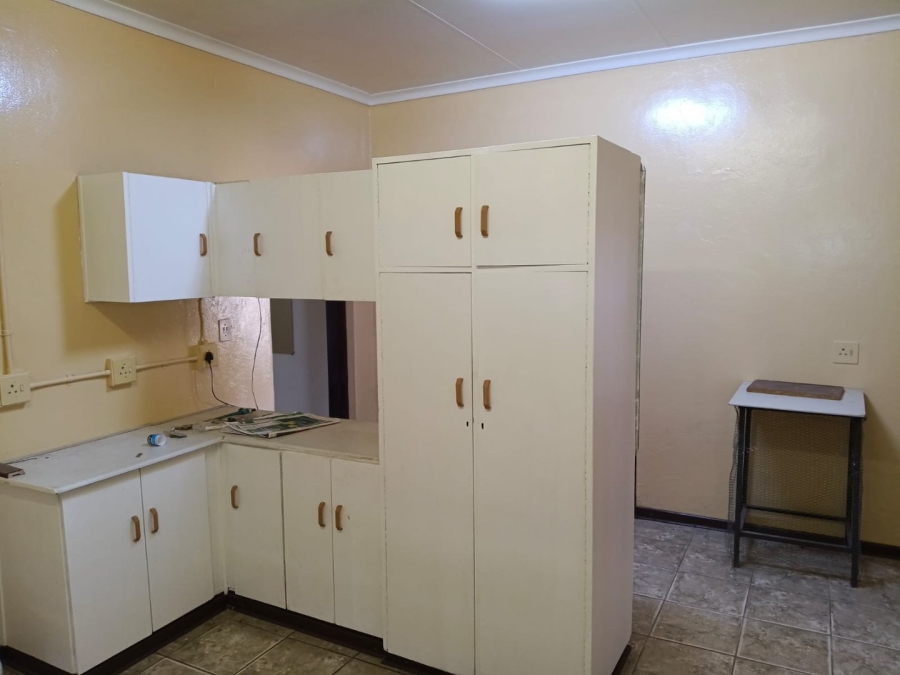 To Let 3 Bedroom Property for Rent in Roodewal Free State